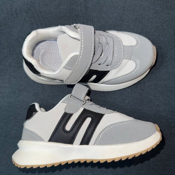 Other - No Brand Size 8C Gray and Black Kids Sneakers